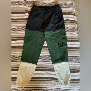 Outdoor voices Rec Trek zip off pants size small.